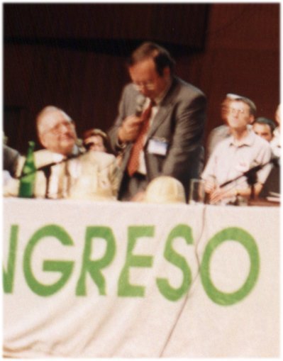 Renato Korseti ekdejxoras kiel prezidanto de UEA