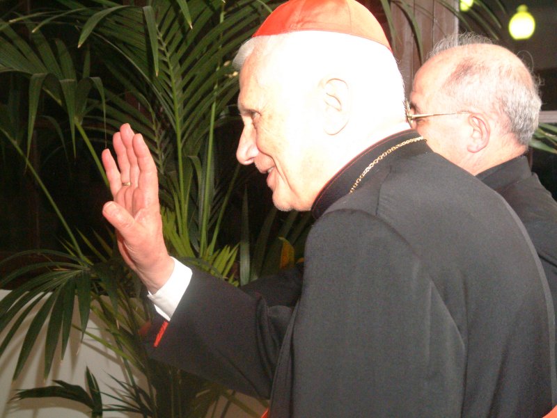 Igxonta papo, tiama kardinalo Ratzinger