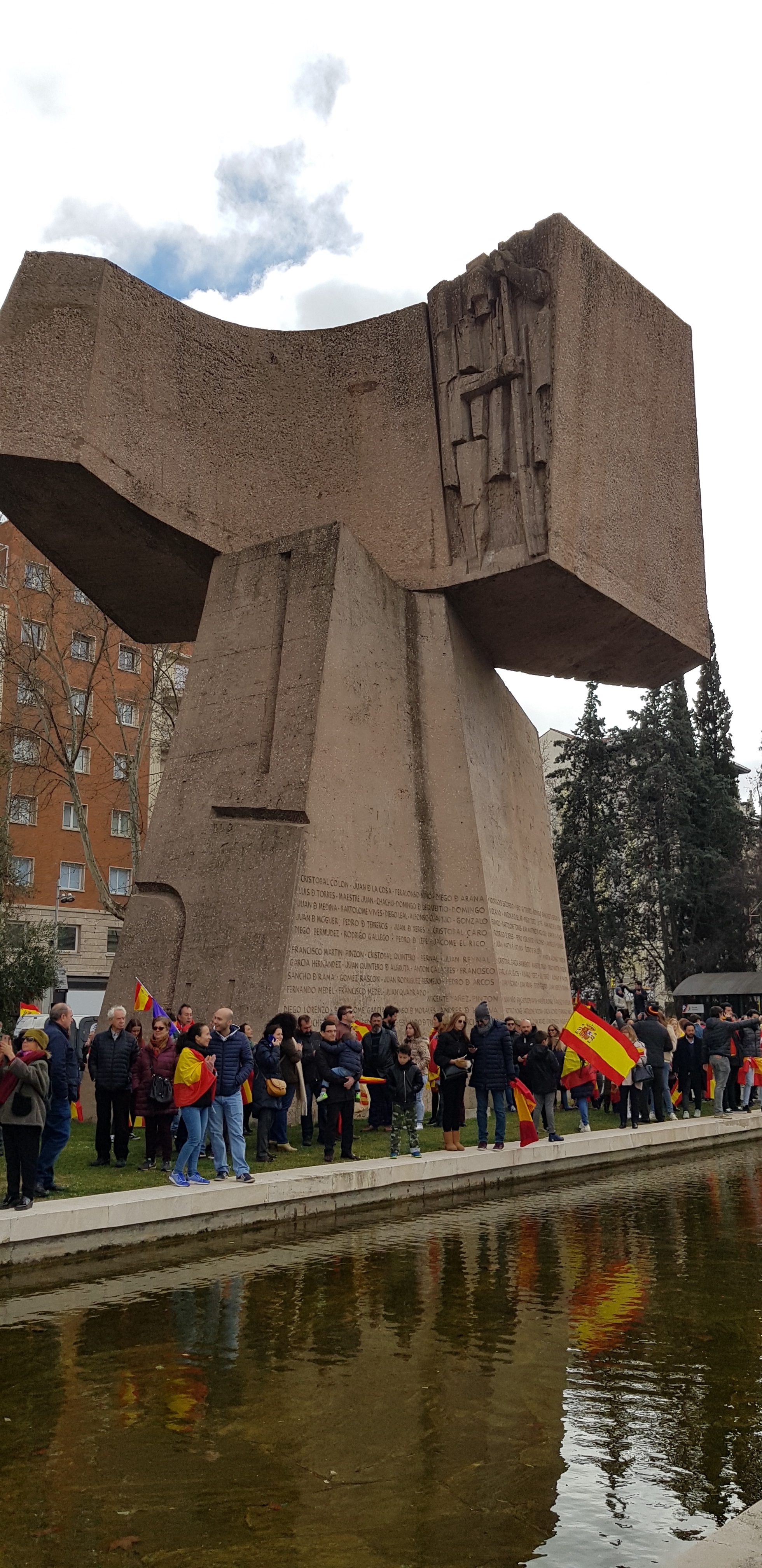 Monumento al Eltrovo.